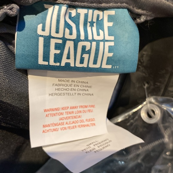 Batman Boys 3 Piece Halloween Pretend Play Superhero Costume Size Small - Picture 9 of 11